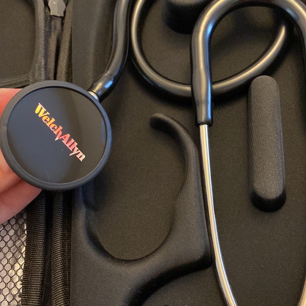Stethoscope with Case - Picture 3 of 4